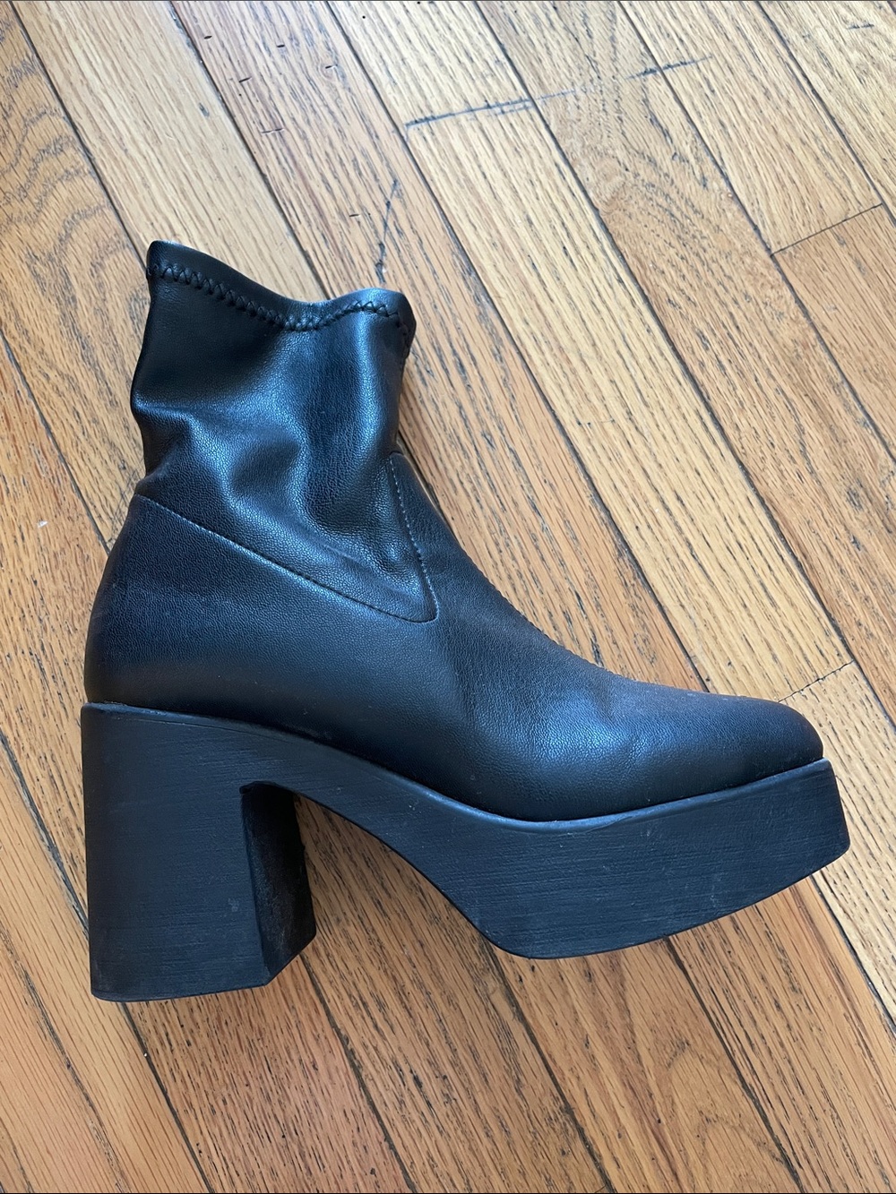 INTENTIONALLY BLANK Chunky Boots